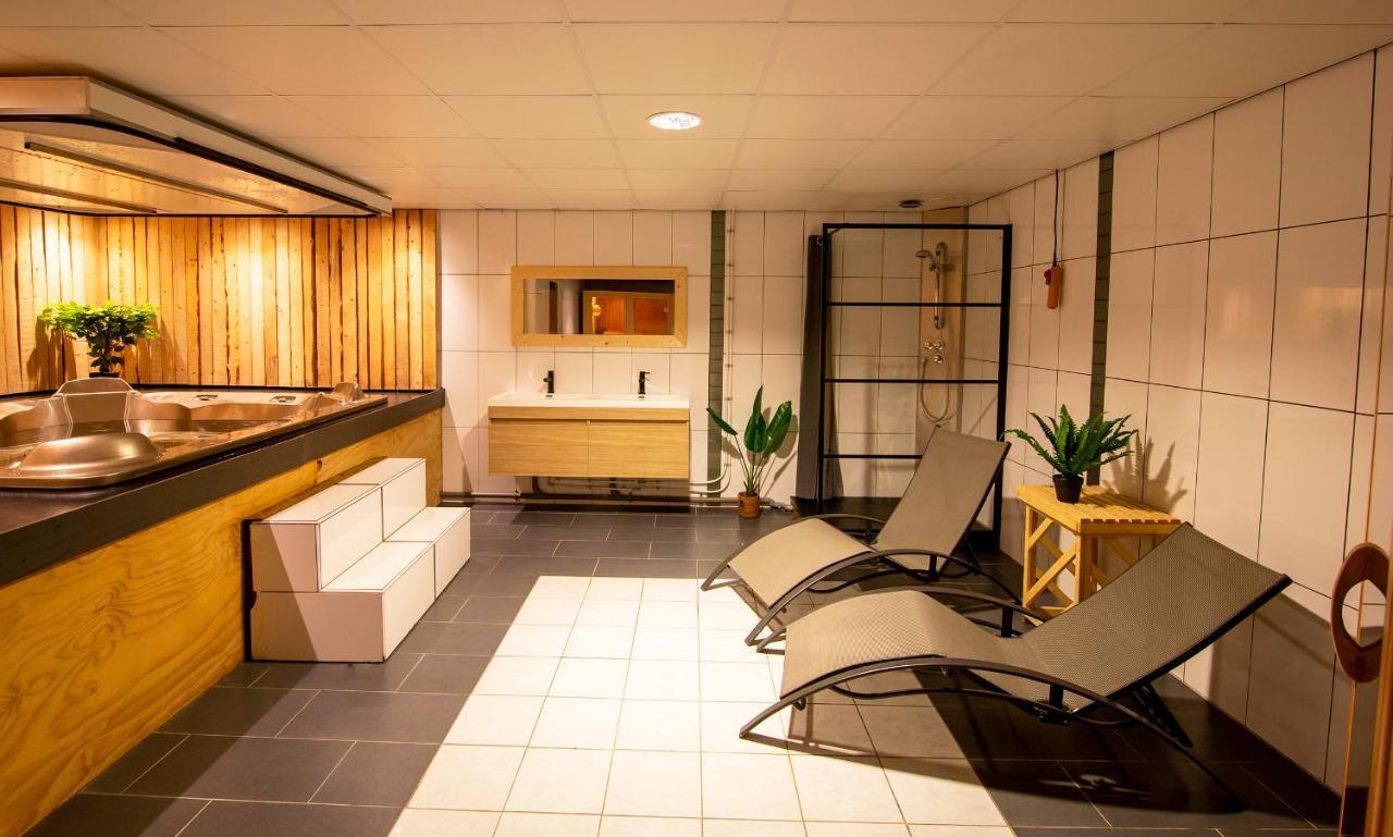 Luxus Familienvilla Mit Jacuzzi & Sauna Tzummarum 외부 사진